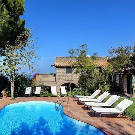Fondo Turiello Villa Gardens Pool And Guest Services Sant'Agata sui due Golfi Exterior photo